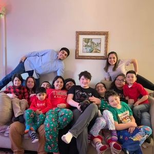 Meet your Posher, Raquel